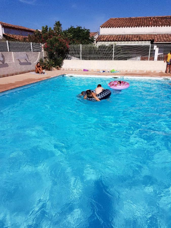 Au Calme A 200m De La De Rochelongue Holiday home *