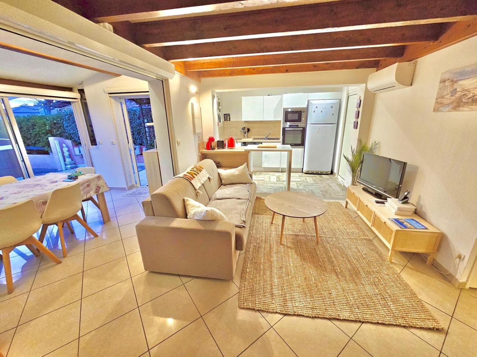 Holiday home Au Calme A 200m De La De Rochelongue *